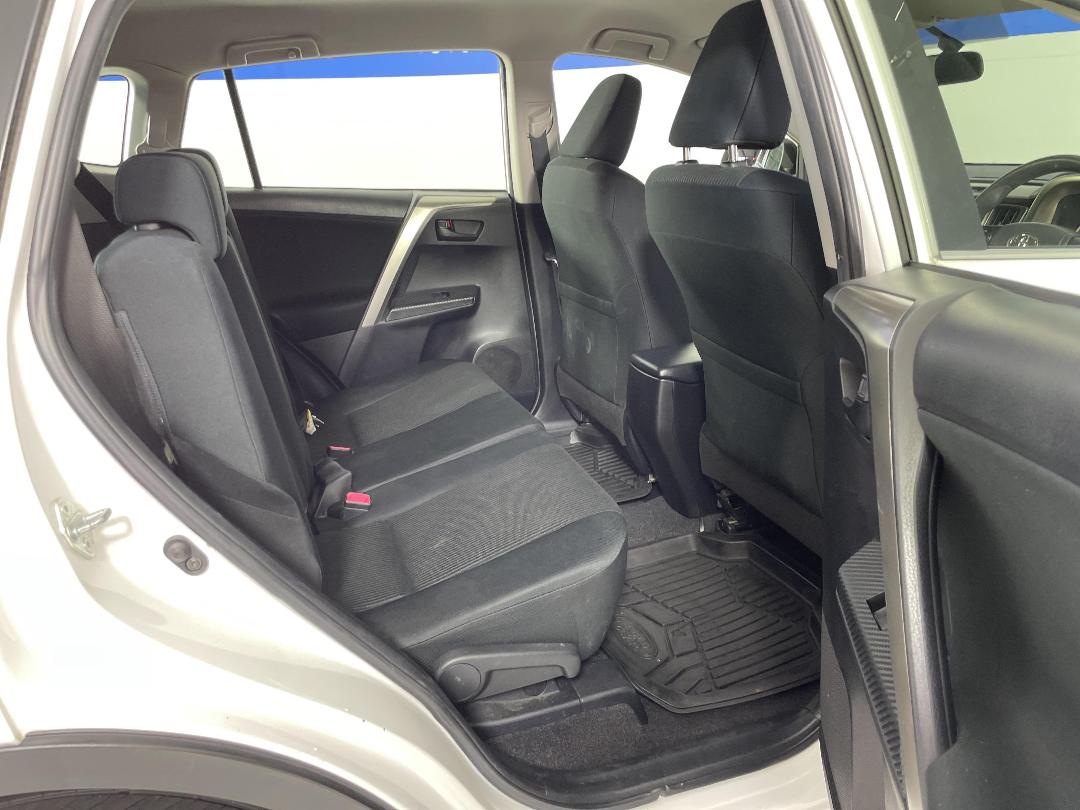 Photo '20' of Toyota Rav4