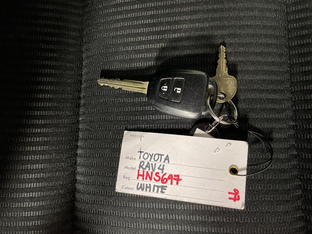 Photo '22' of Toyota Rav4