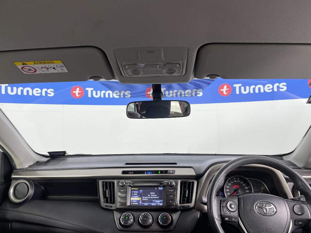 Photo '17' of Toyota Rav4