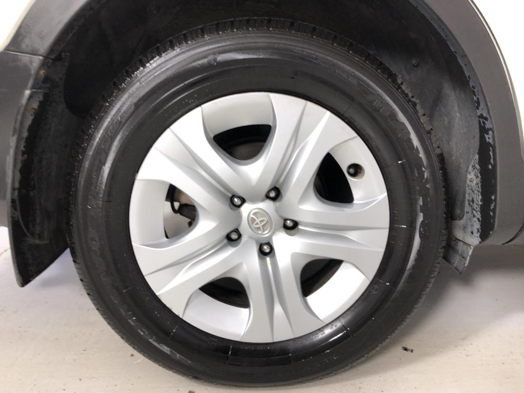 Photo '12' of Toyota Rav4