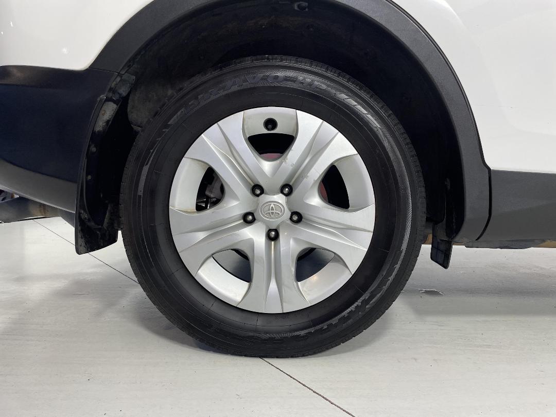 Photo '12' of Toyota Rav4