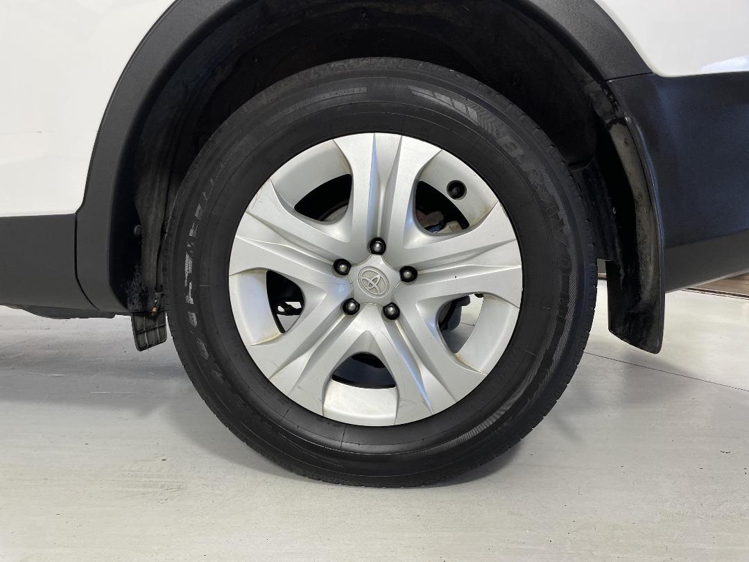 Photo '11' of Toyota Rav4