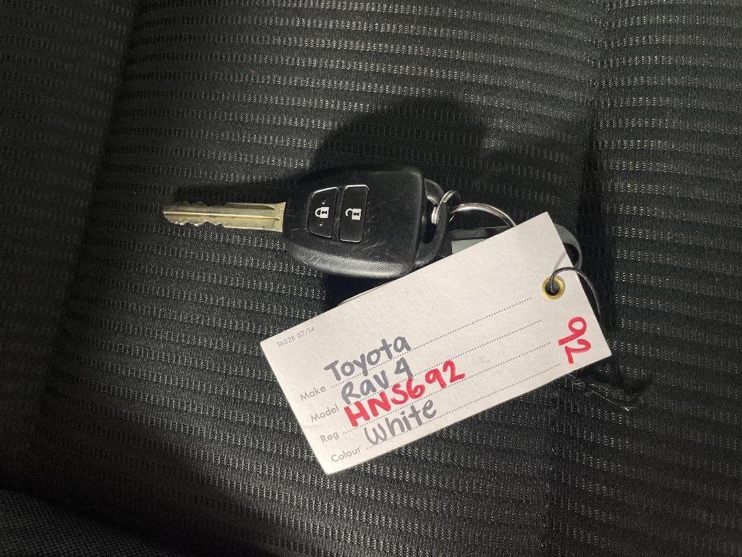 Photo '22' of Toyota Rav4