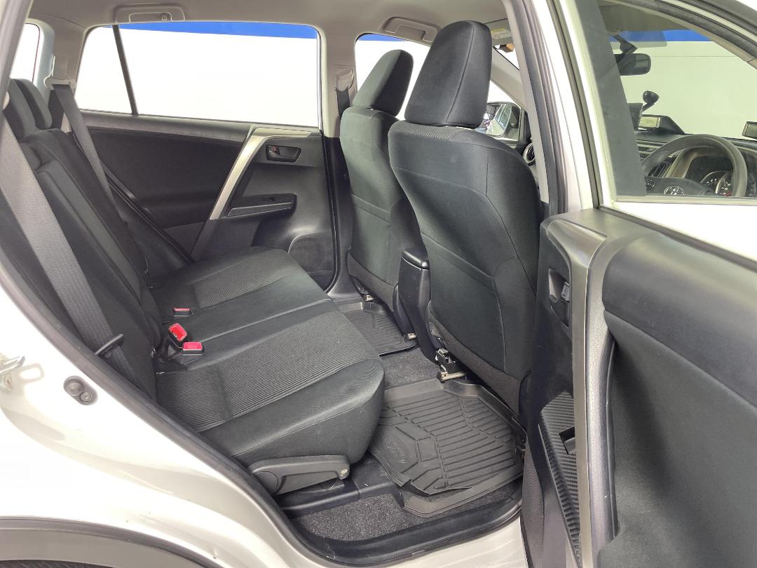 Photo '20' of Toyota Rav4