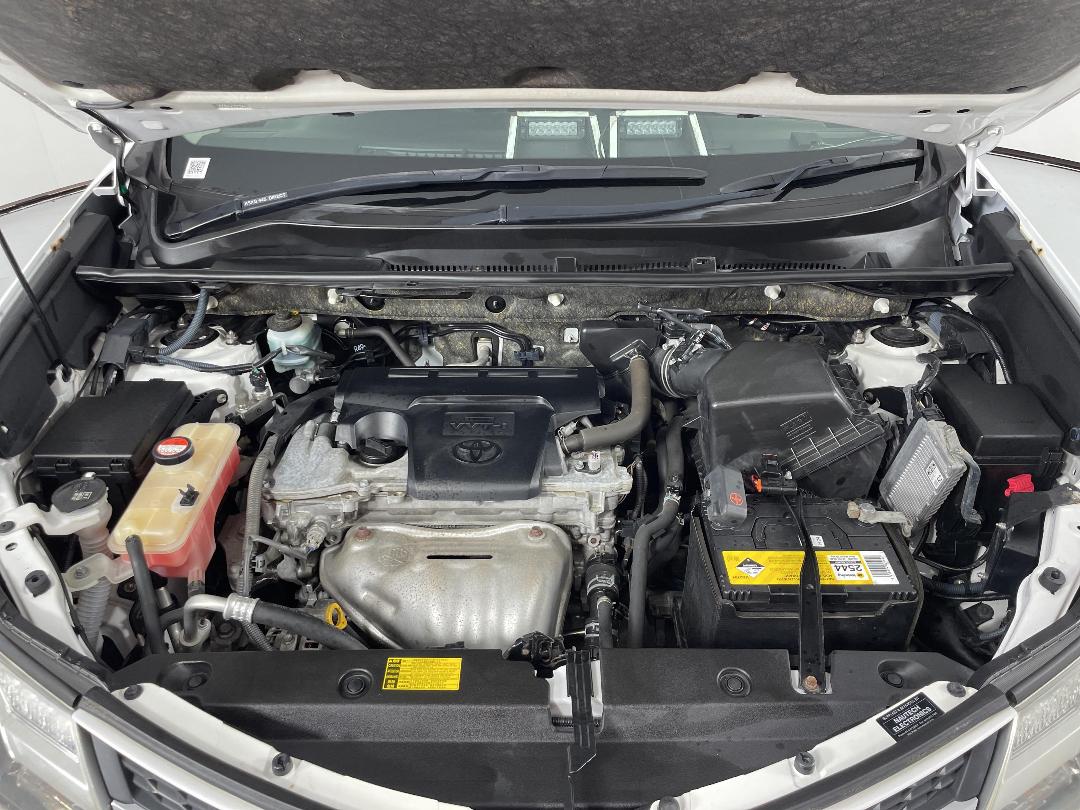 Photo '13' of Toyota Rav4