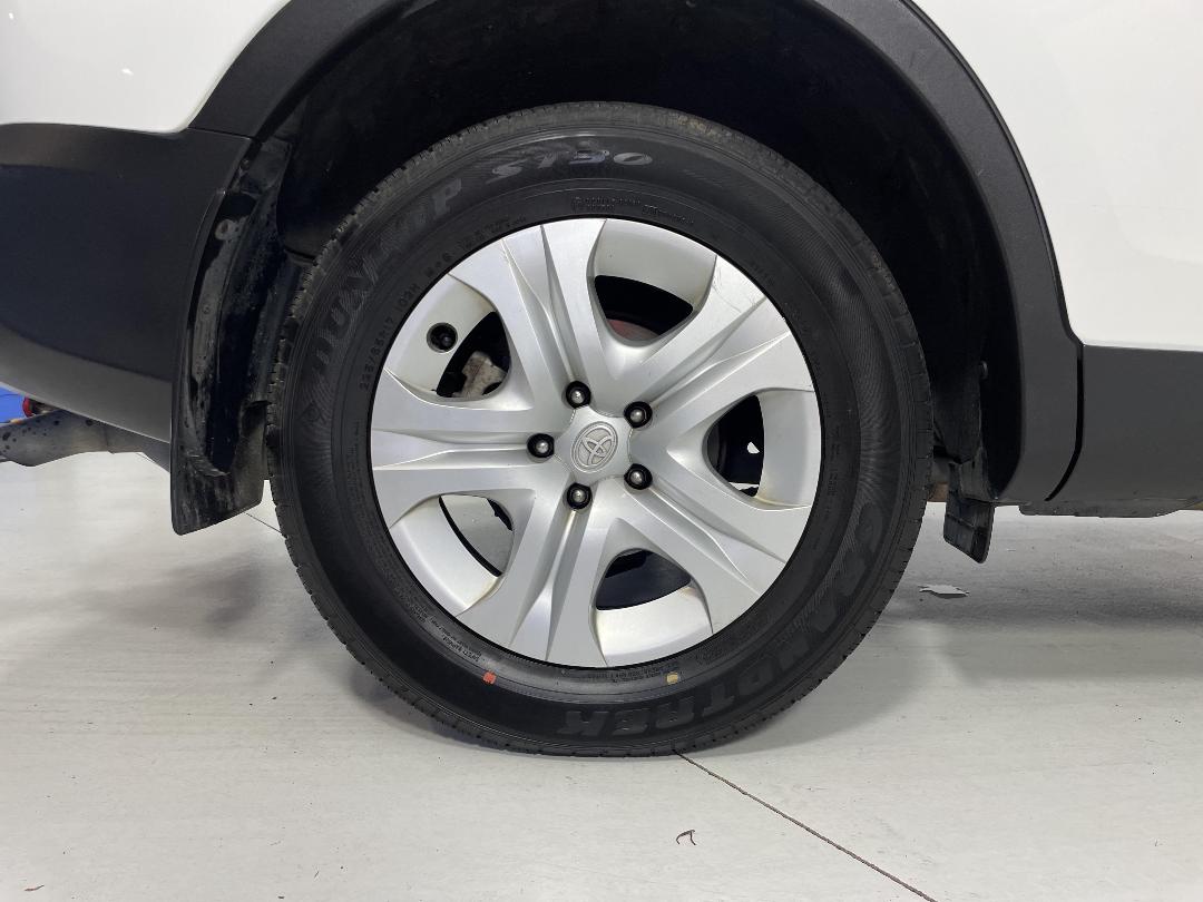 Photo '12' of Toyota Rav4