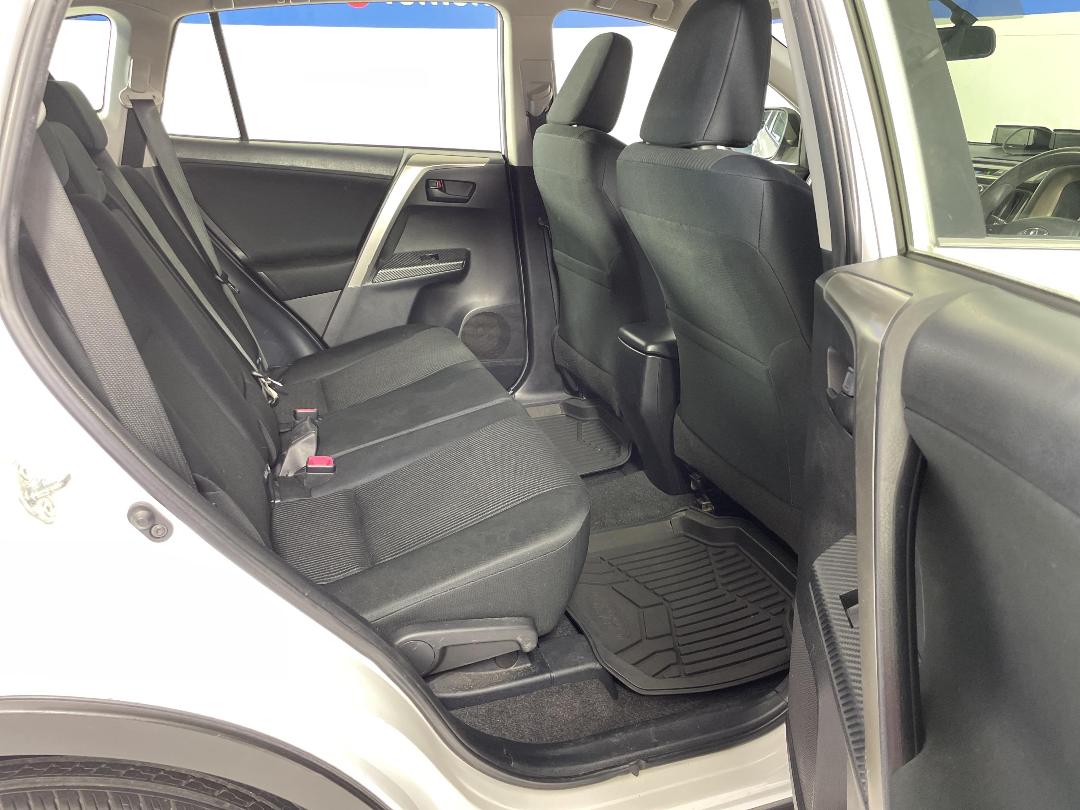 Photo '20' of Toyota Rav4