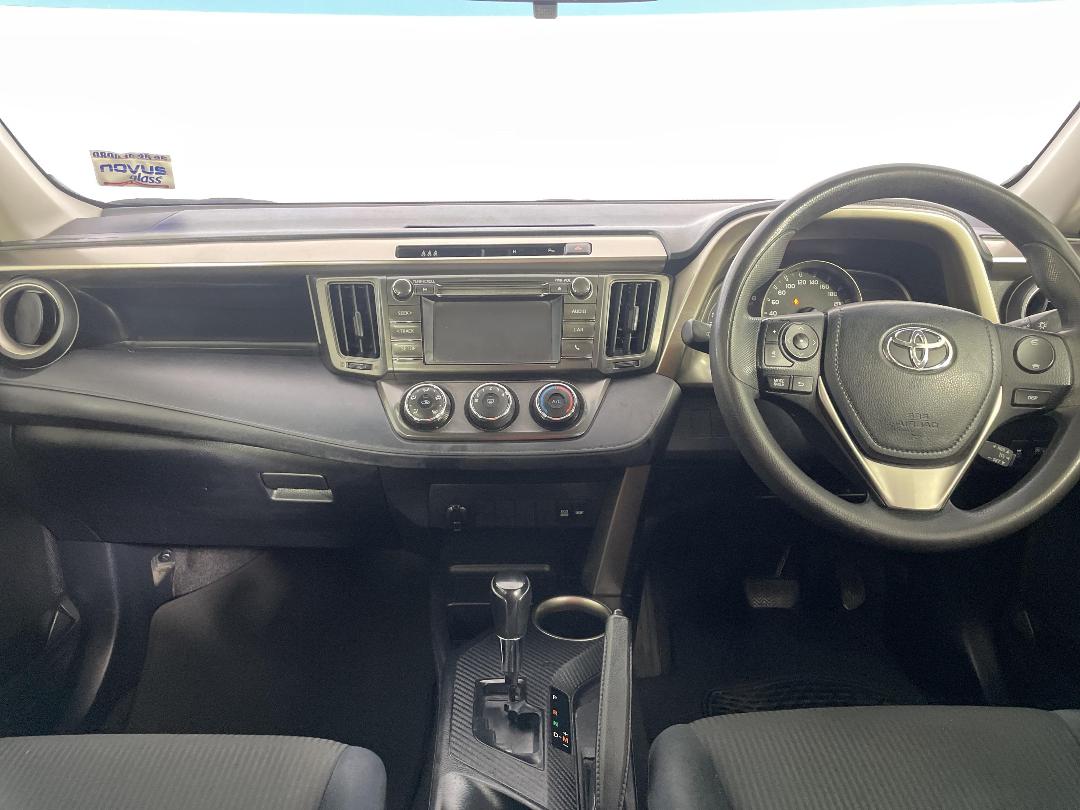 Photo '17' of Toyota Rav4