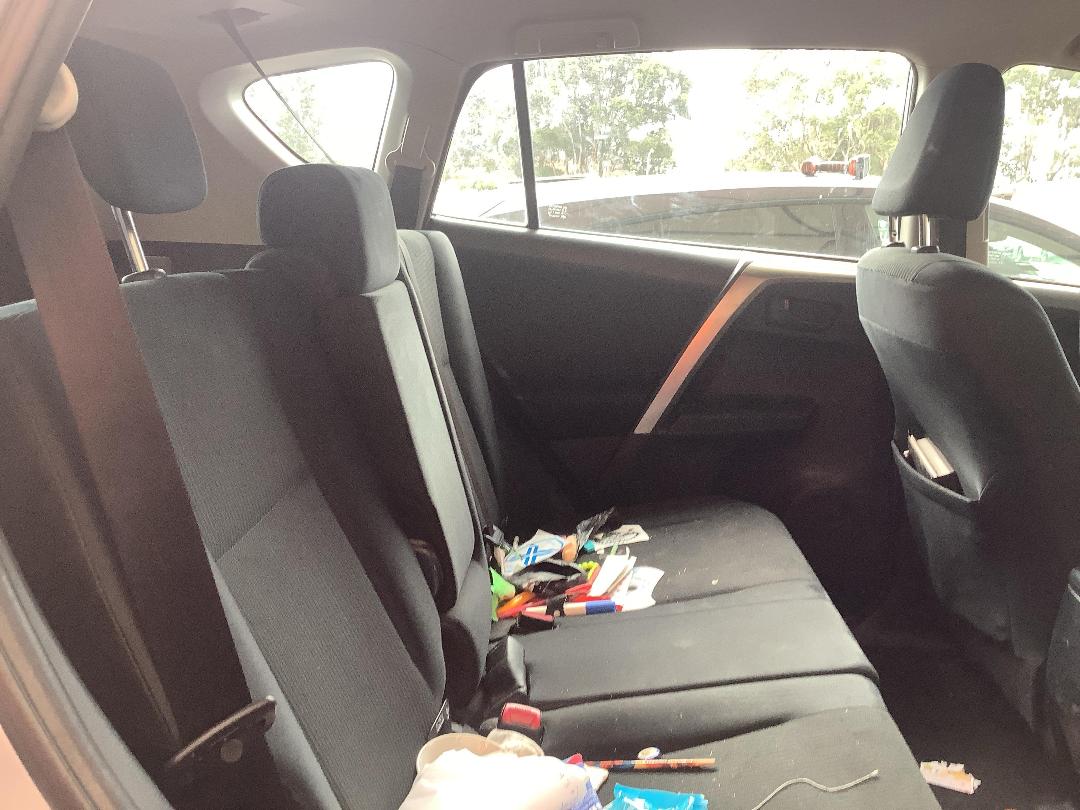 Photo '12' of Toyota Rav4 GX SUV Photo '12' of Toyota Rav4 GX SUV