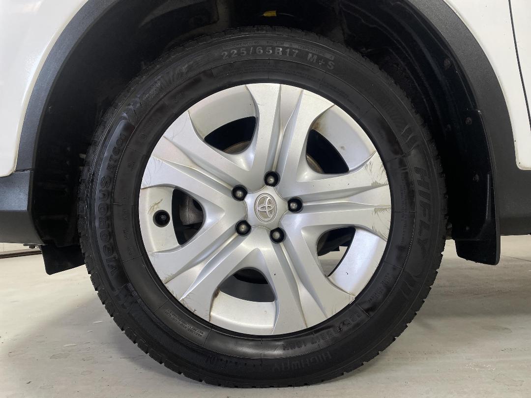 Photo '10' of Toyota Rav4