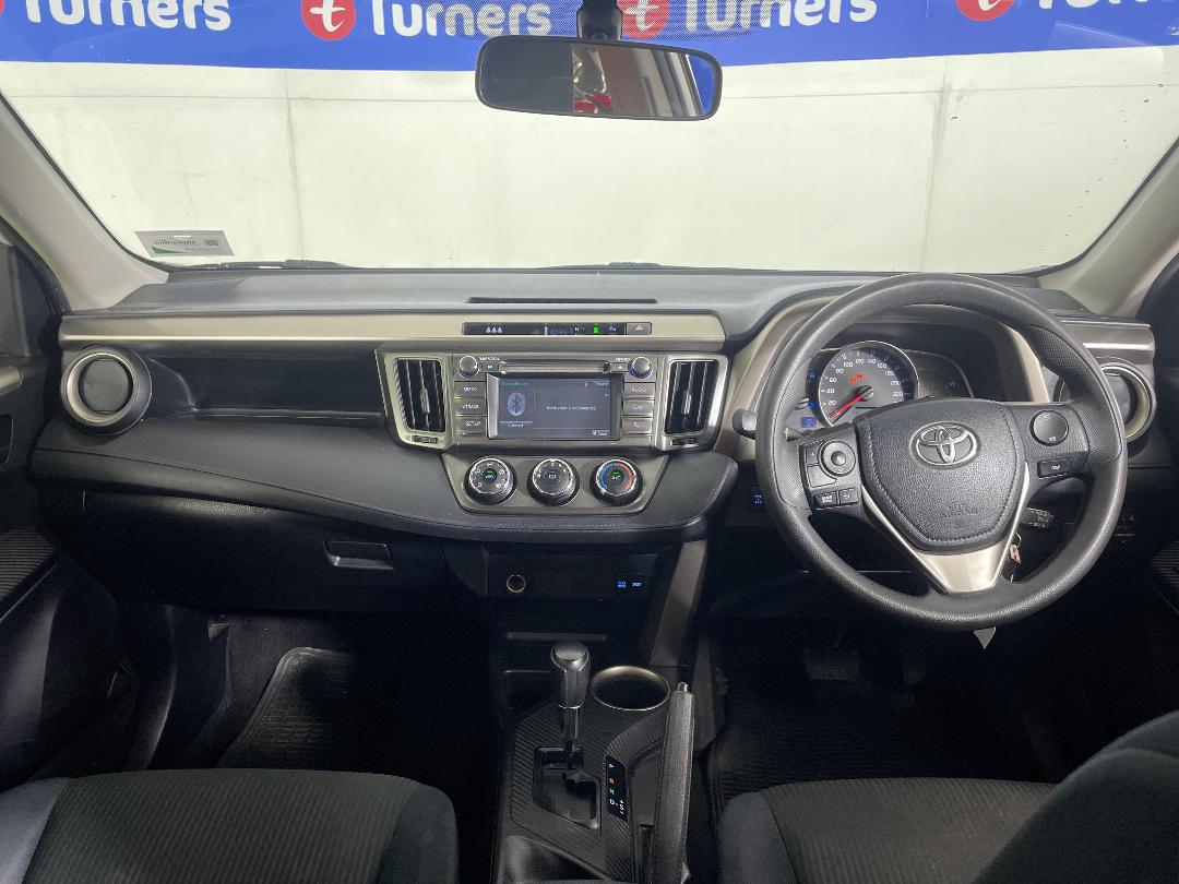 Photo '17' of Toyota Rav4