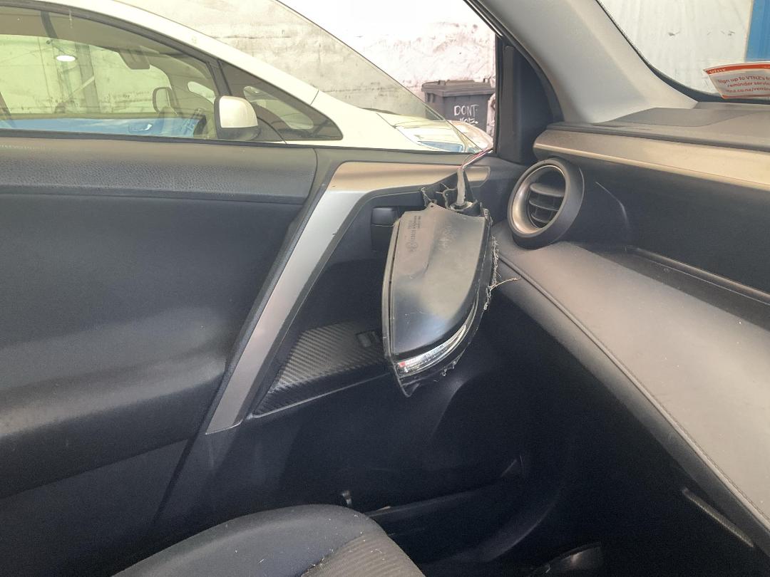 Photo '10' of Toyota Rav4 GX SUV