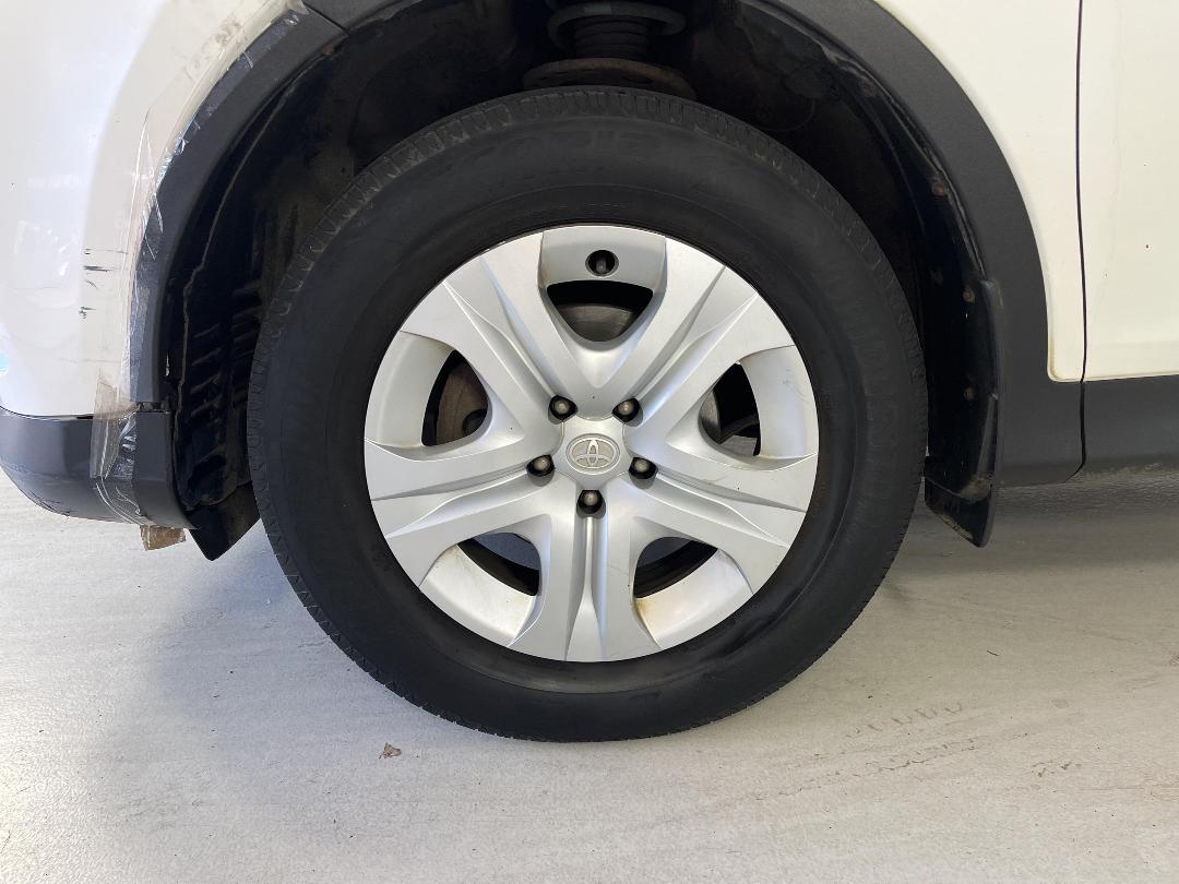 Photo '10' of Toyota Rav4 Photo '10' of Toyota Rav4