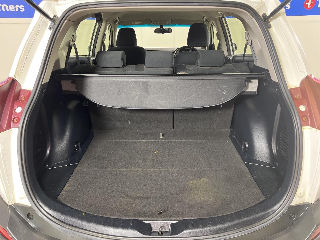 Photo '14' of Toyota Rav4 Photo '14' of Toyota Rav4