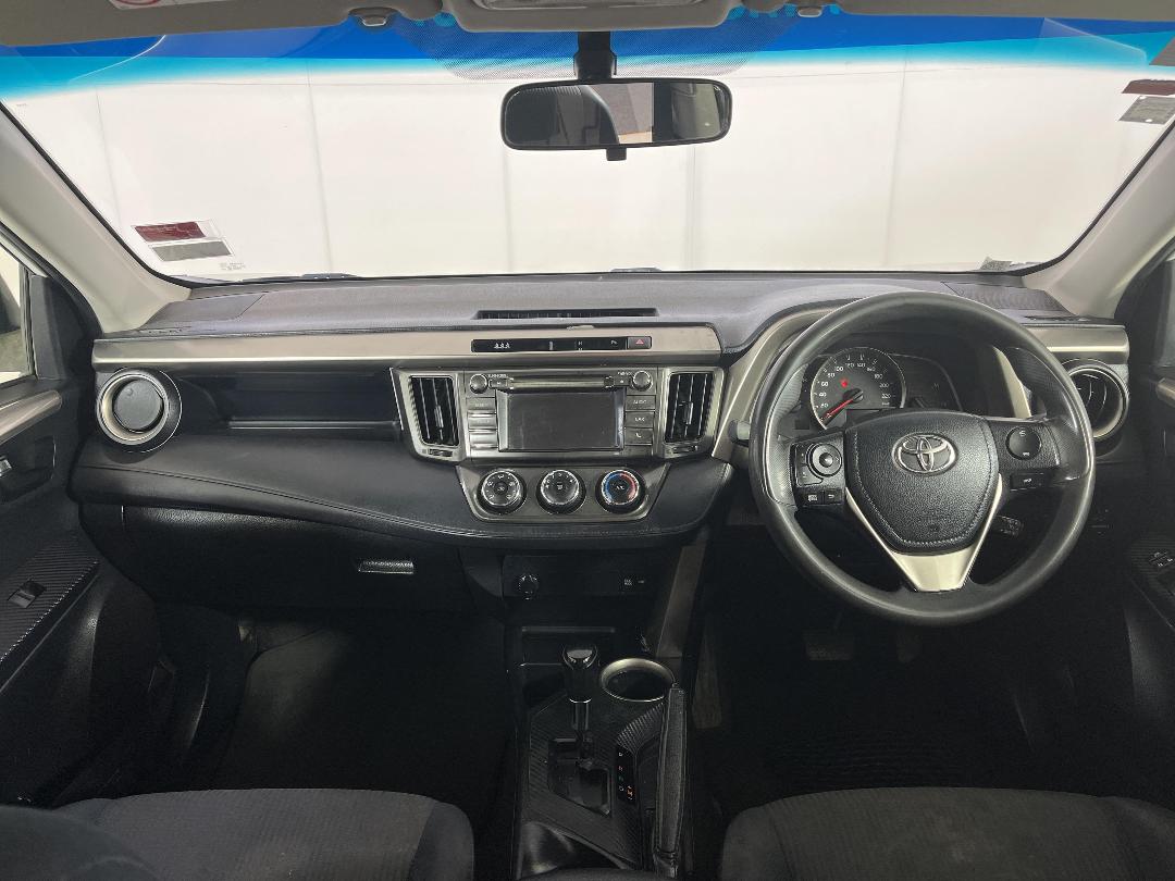 Photo '17' of Toyota Rav4 Photo '17' of Toyota Rav4