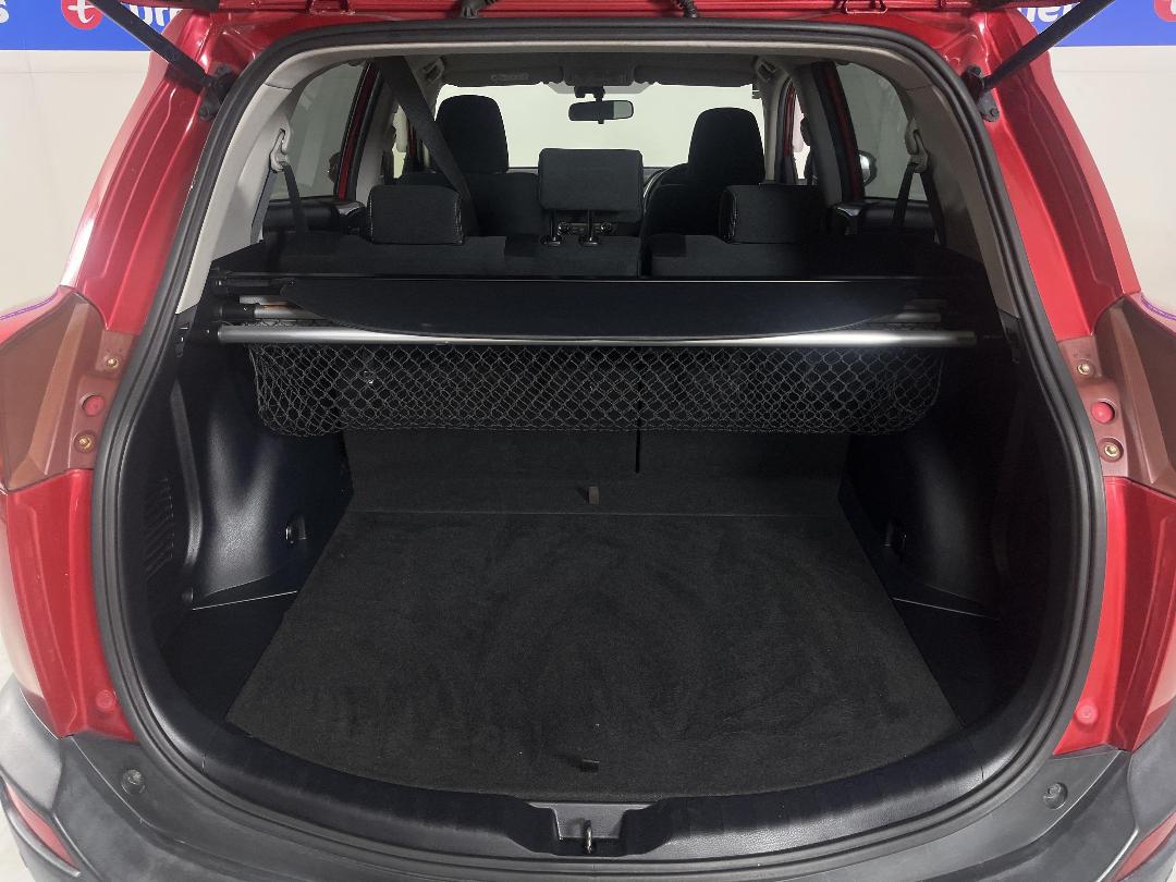 Photo '14' of Toyota Rav4