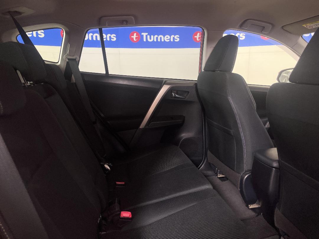 Photo '20' of Toyota Rav4