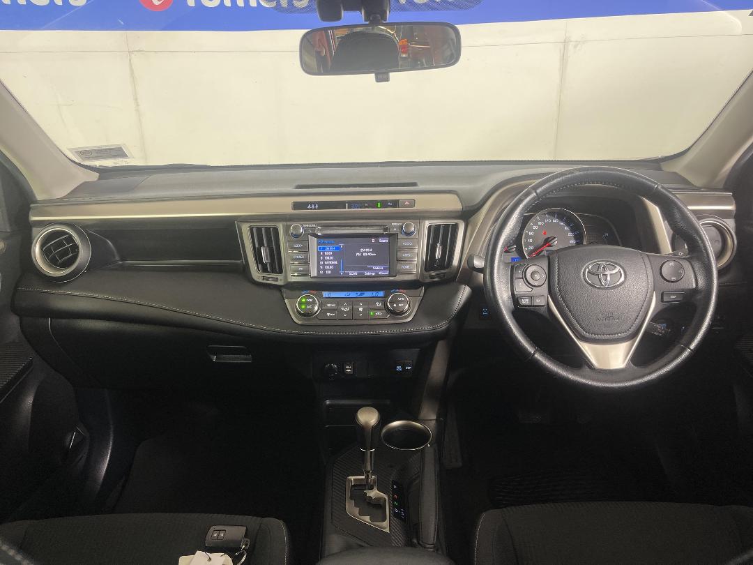 Photo '17' of Toyota Rav4