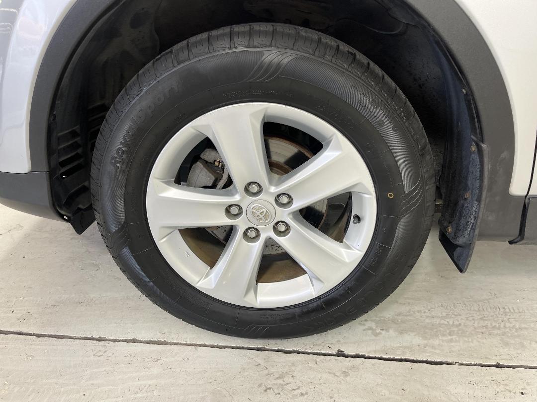 Photo '10' of Toyota Rav4