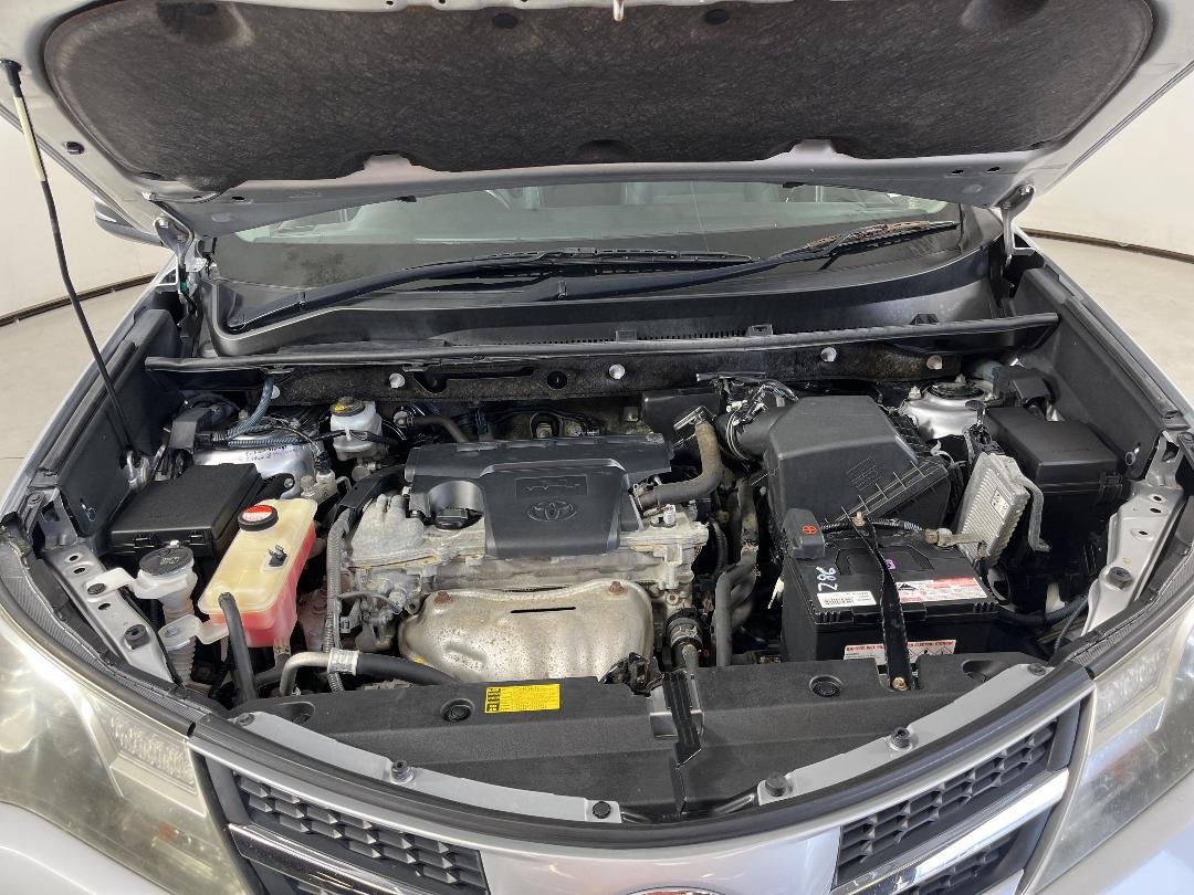 Photo '13' of Toyota Rav4