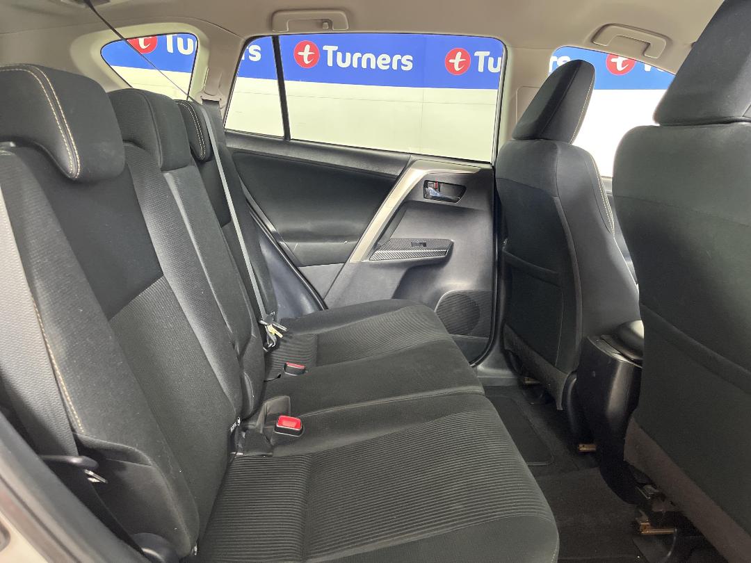 Photo '20' of Toyota Rav4