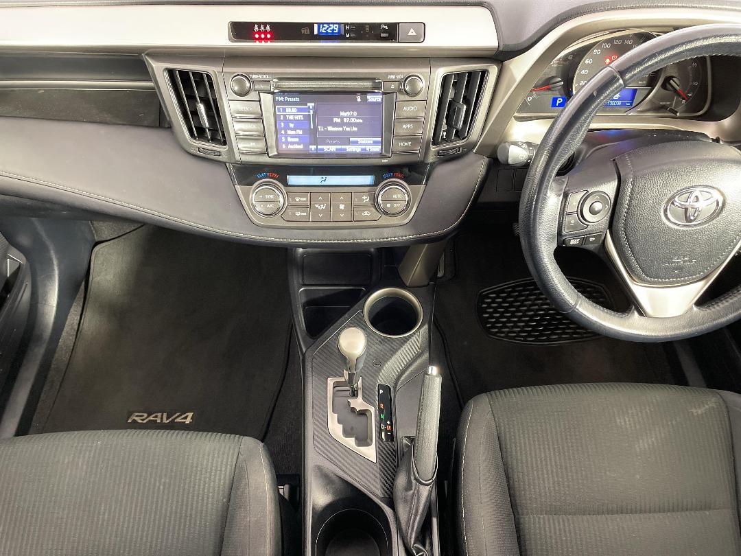 Photo '18' of Toyota Rav4 Photo '18' of Toyota Rav4