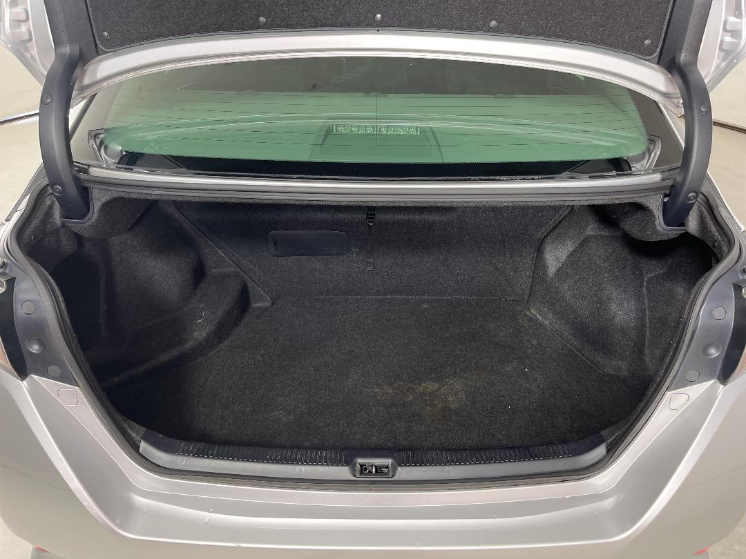 Photo '14' of Toyota SAI Photo '14' of Toyota SAI