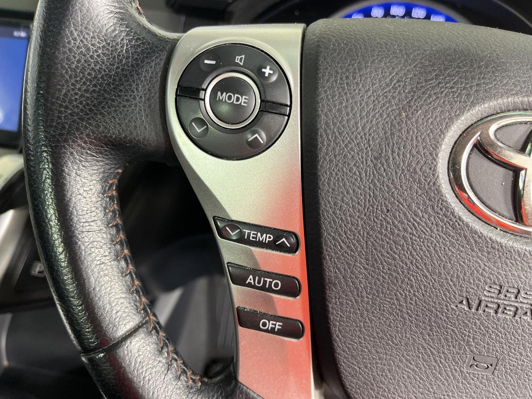 Photo '26' of Toyota SAI Photo '26' of Toyota SAI