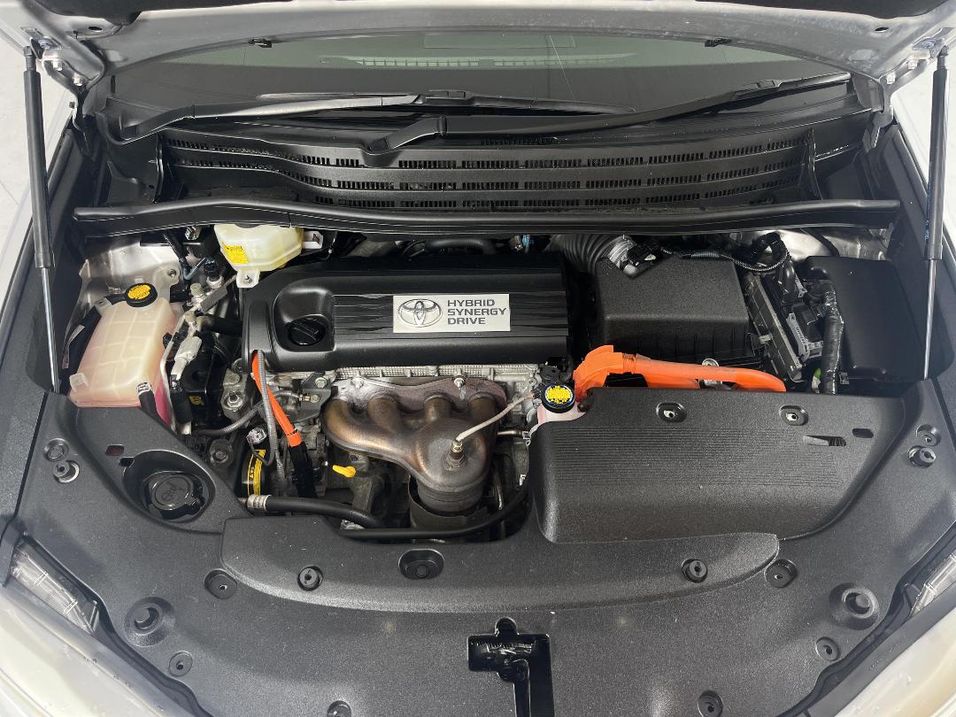 Photo '13' of Toyota SAI