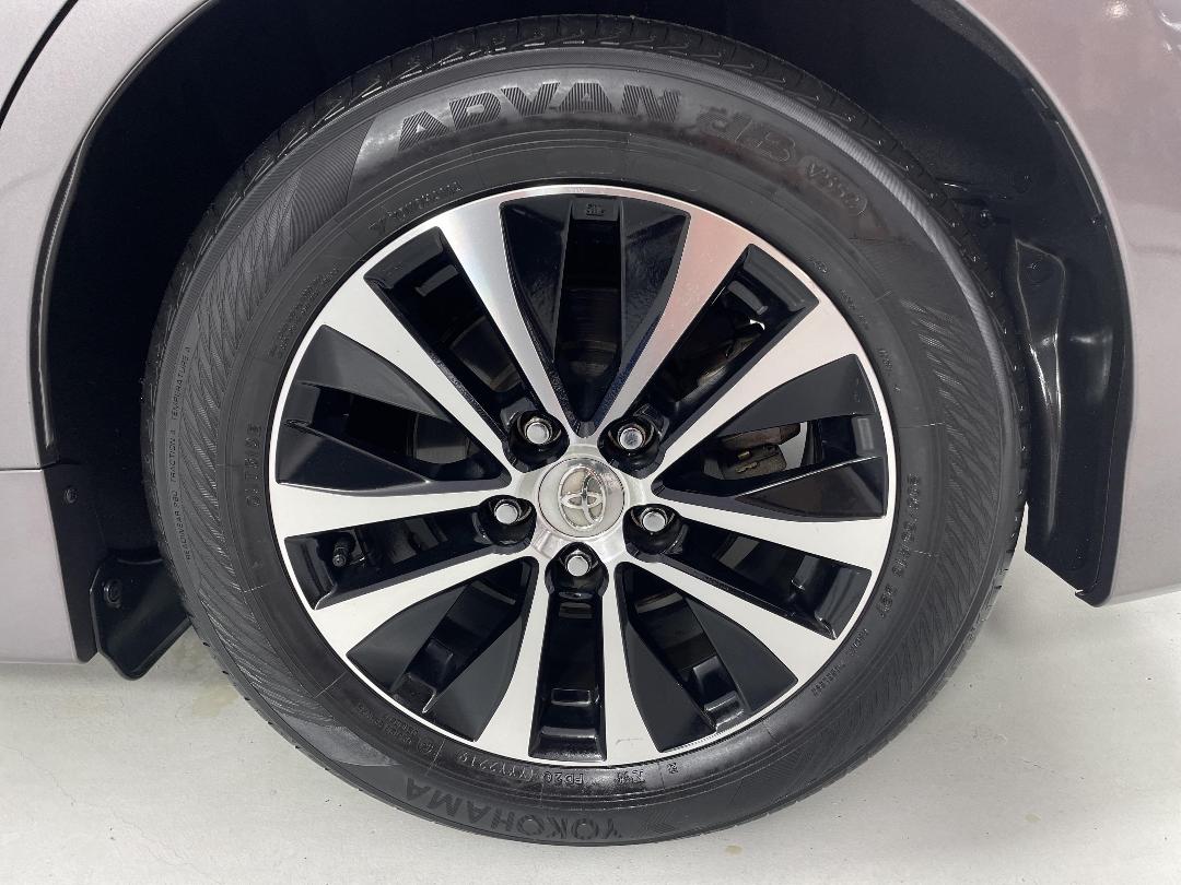 Photo '11' of Toyota SAI