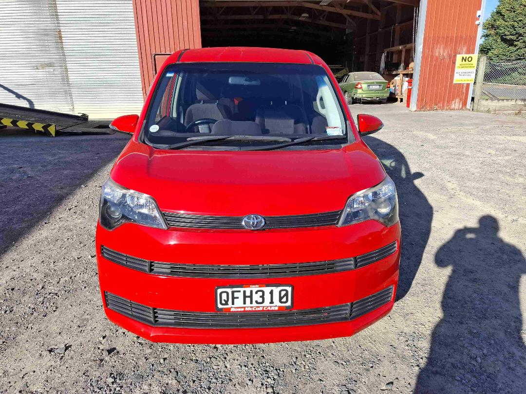 Photo '2' of Toyota Spade