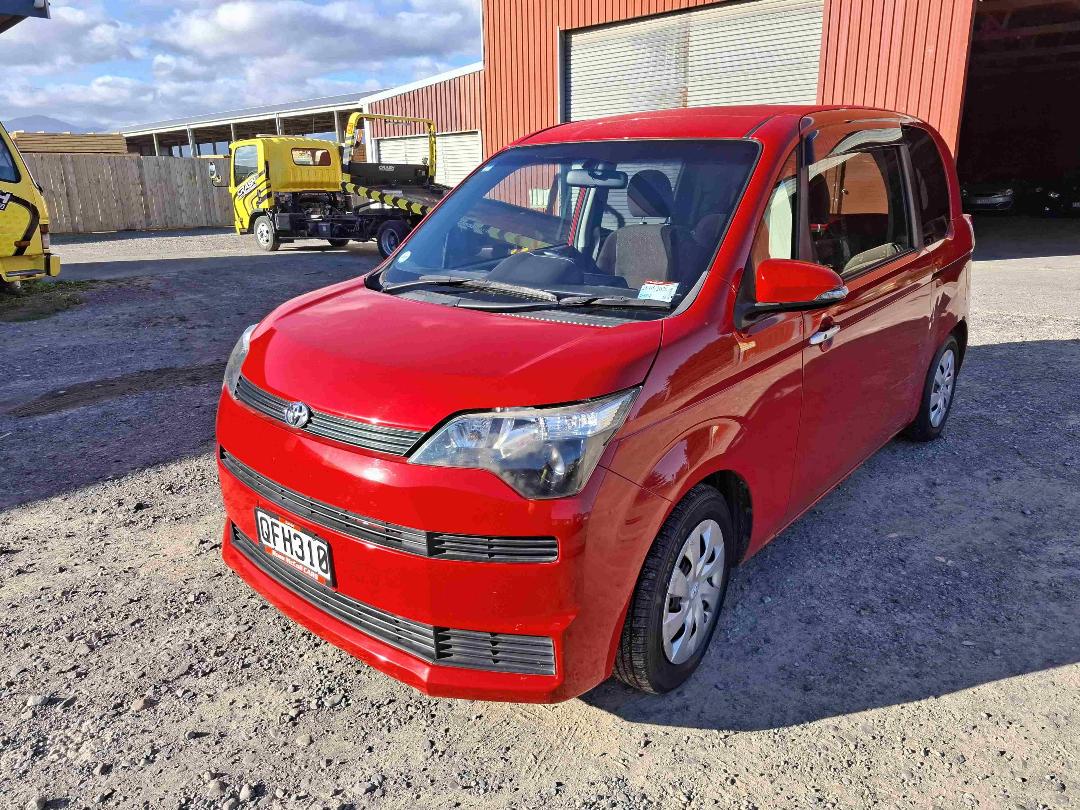 Photo '3' of Toyota Spade