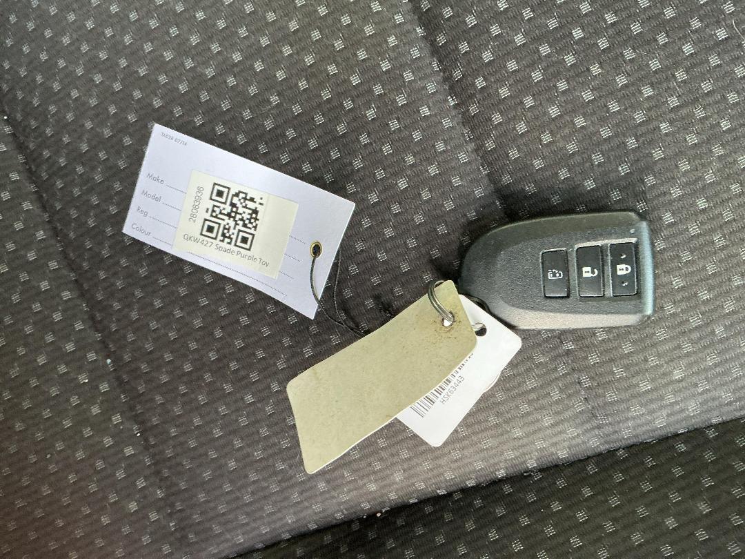 Photo '9' of Toyota Spade Photo '9' of Toyota Spade