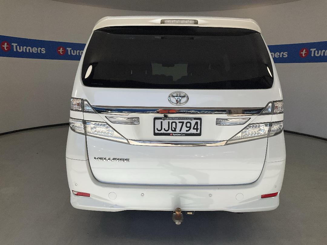 Photo '6' of Toyota Vellfire