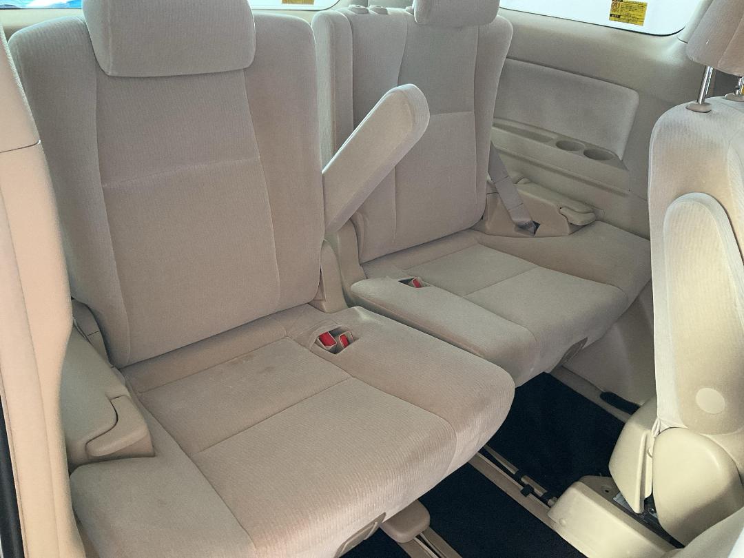 Photo '22' of Toyota Vellfire