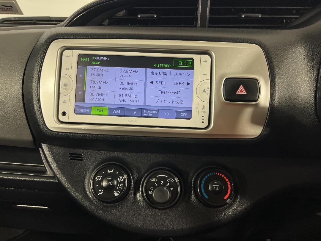 Photo '24' of Toyota Vitz