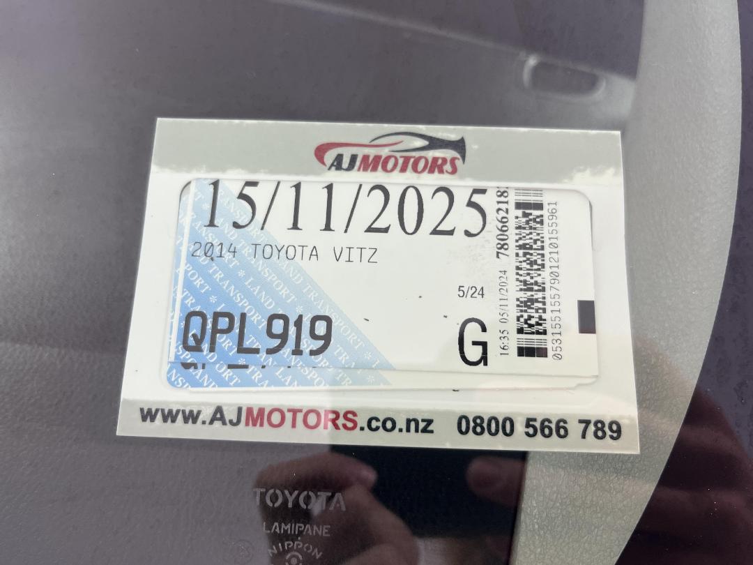 Photo '27' of Toyota Vitz