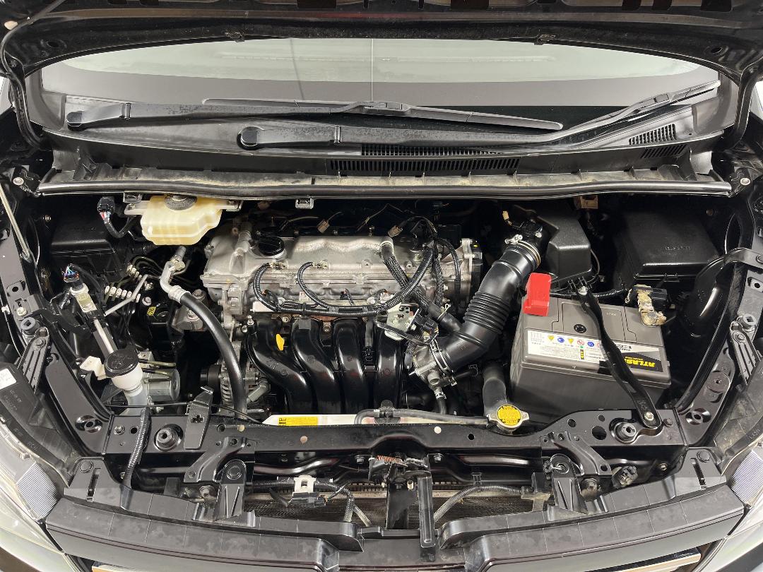 Photo '13' of Toyota Voxy