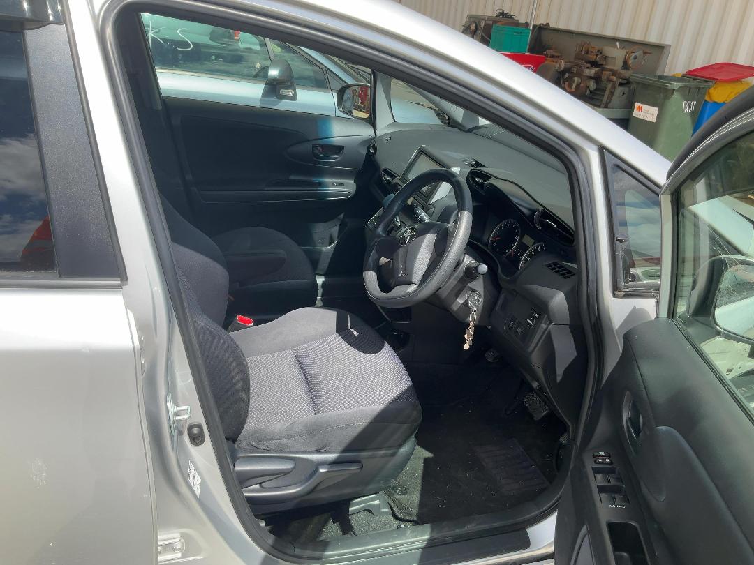 Photo '7' of Toyota Wish