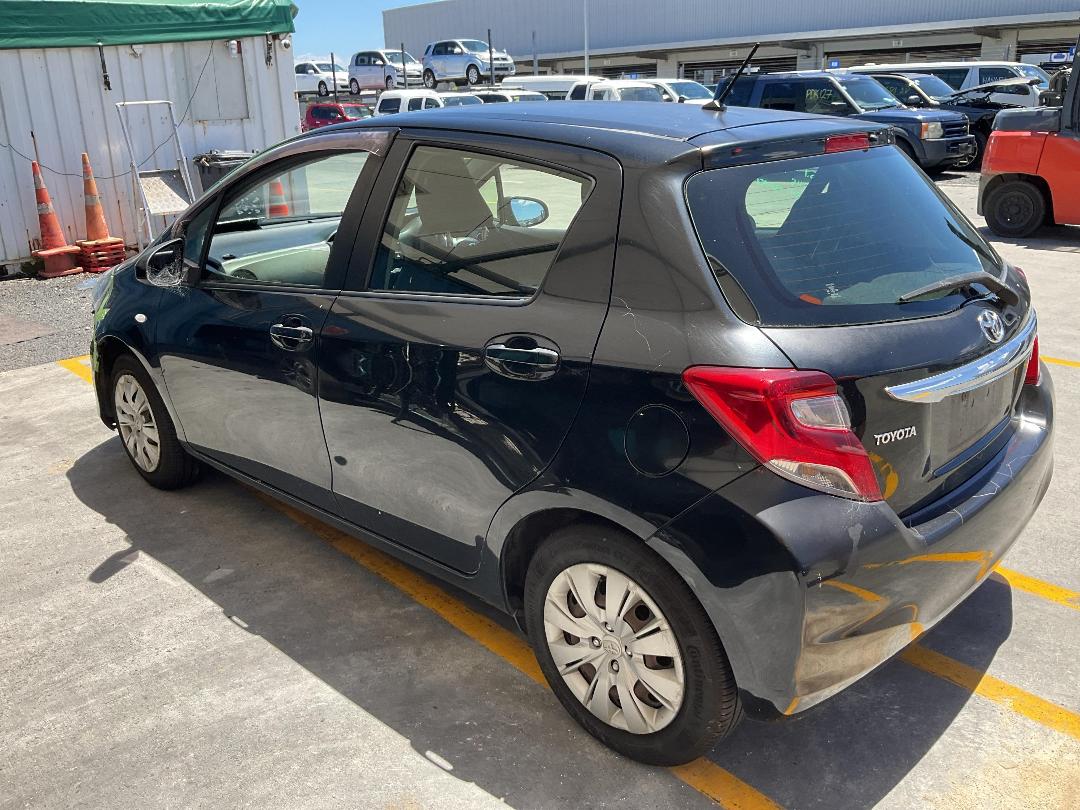 Photo '13' of Toyota Yaris GX Photo '13' of Toyota Yaris GX