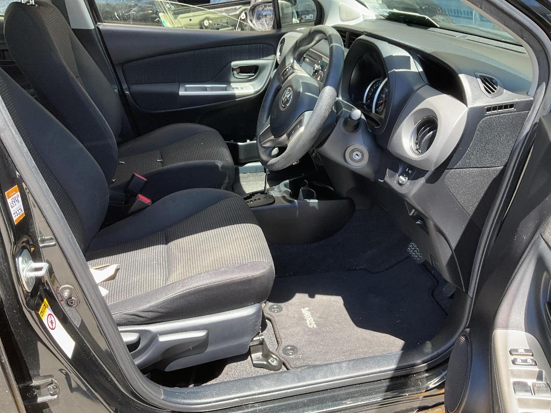 Photo '23' of Toyota Yaris GX Photo '23' of Toyota Yaris GX