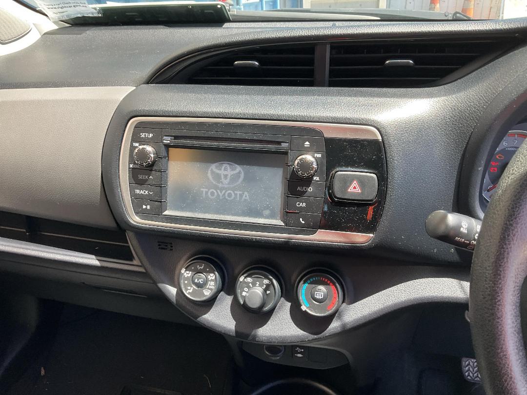 Photo '26' of Toyota Yaris GX Photo '26' of Toyota Yaris GX