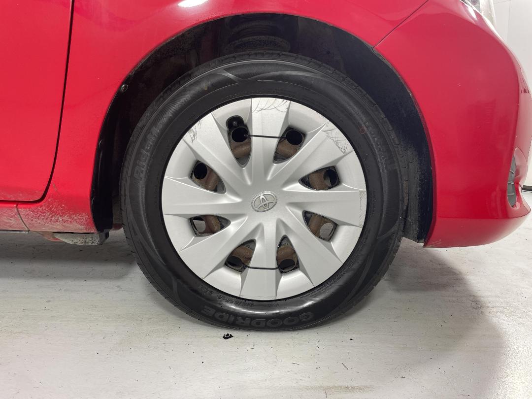 Photo '9' of Toyota Yaris