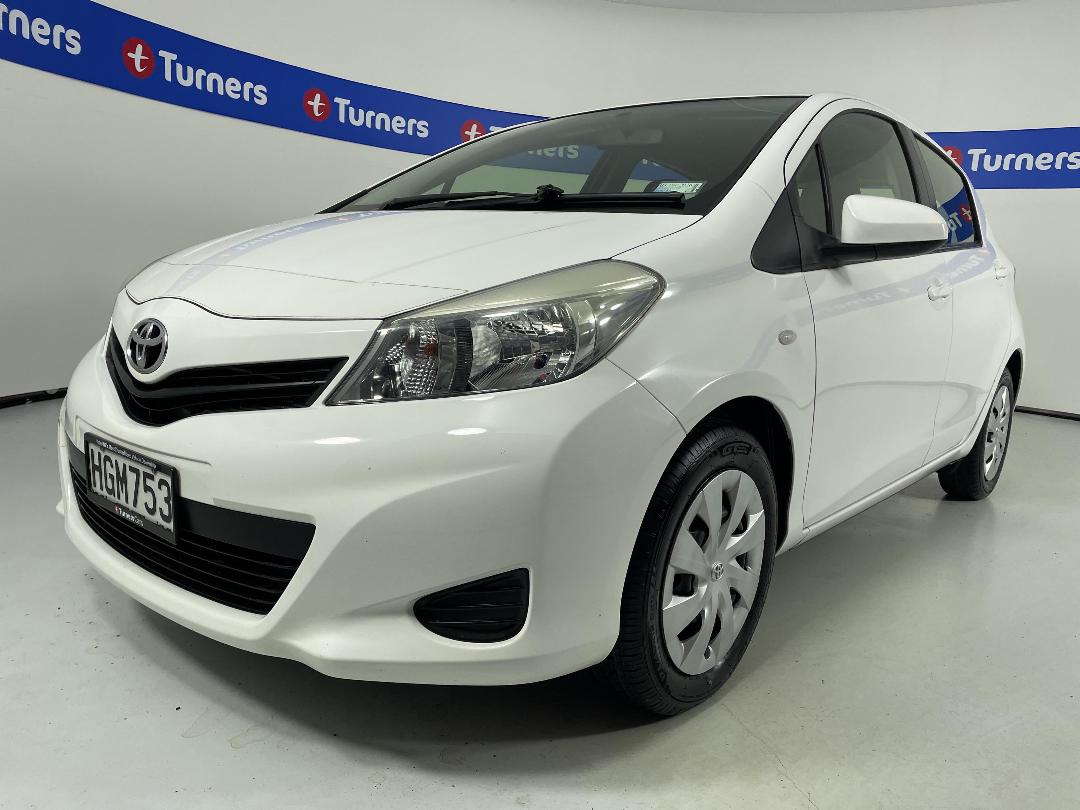Photo '4' of Toyota Yaris