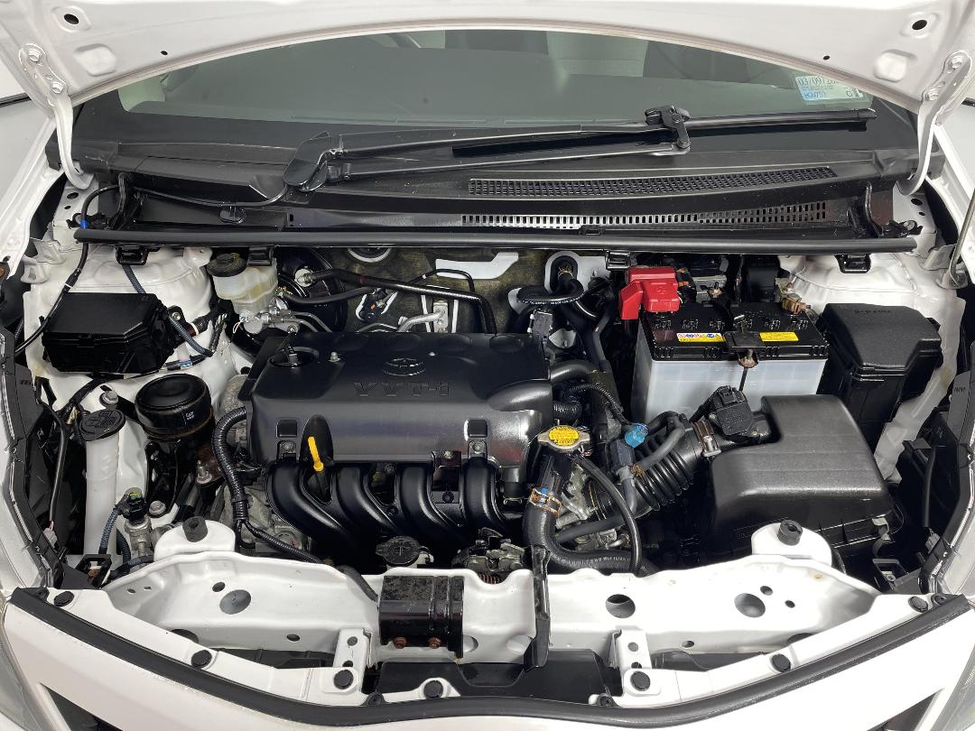 Photo '13' of Toyota Yaris