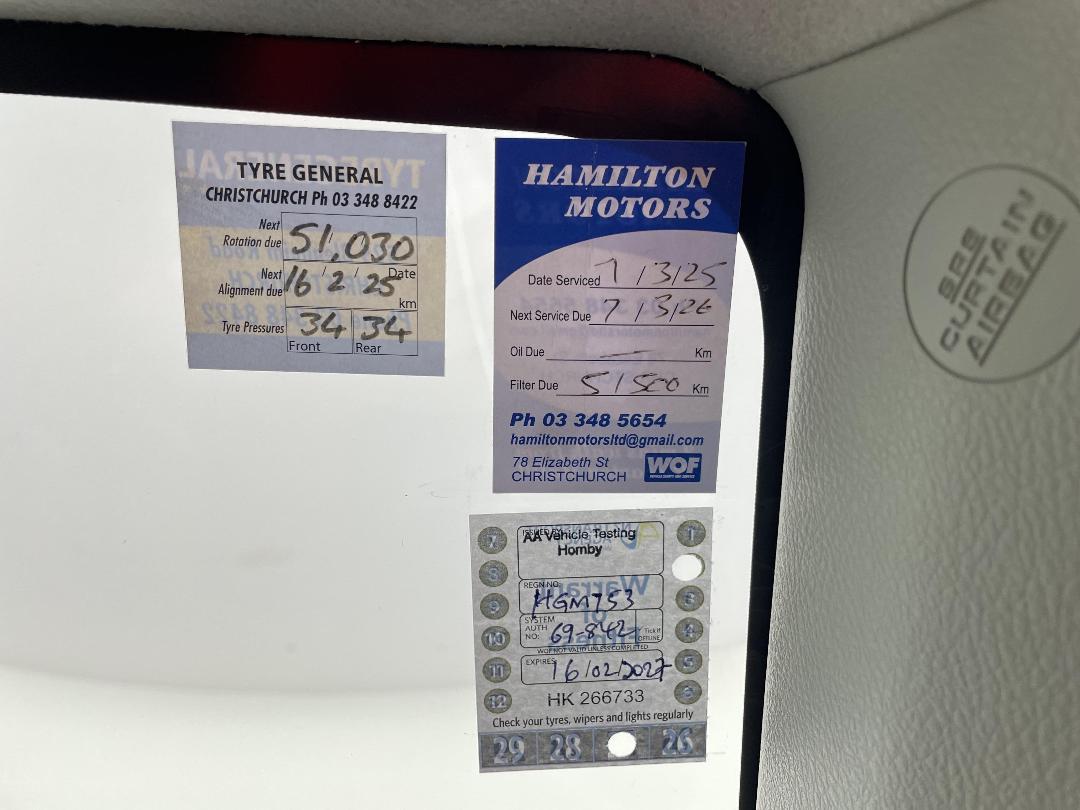 Photo '24' of Toyota Yaris