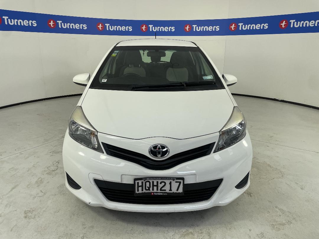 Photo '2' of Toyota Yaris