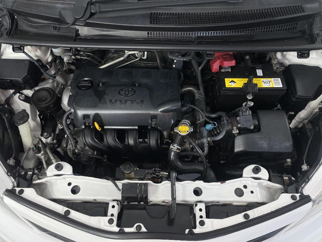 Photo '13' of Toyota Yaris