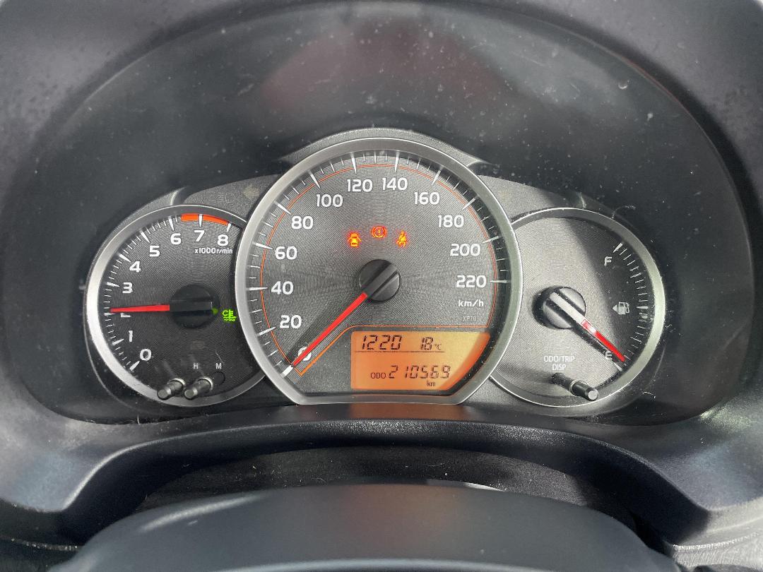 Photo '21' of Toyota Yaris