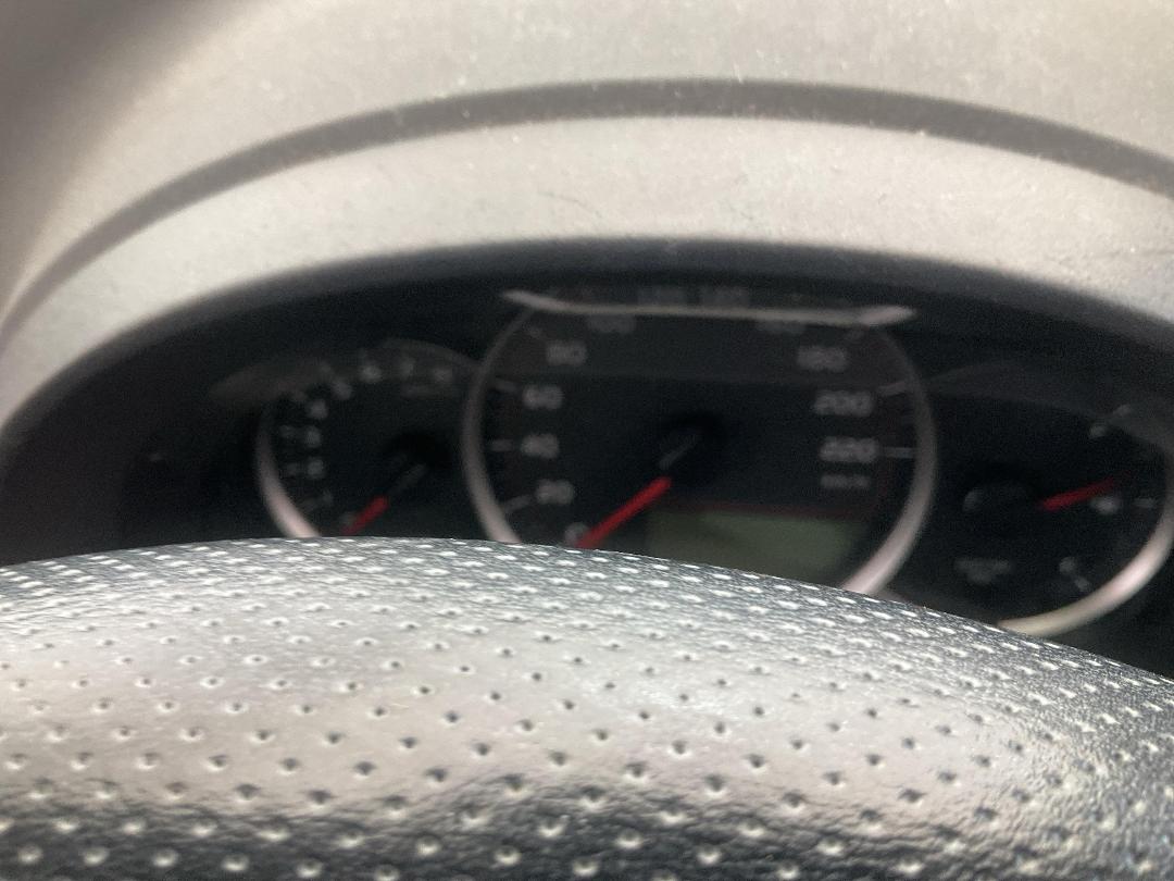 Photo '8' of Toyota Yaris YRS